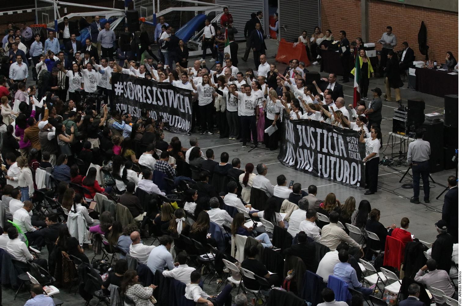 Arrolla la 4T; Senado decide