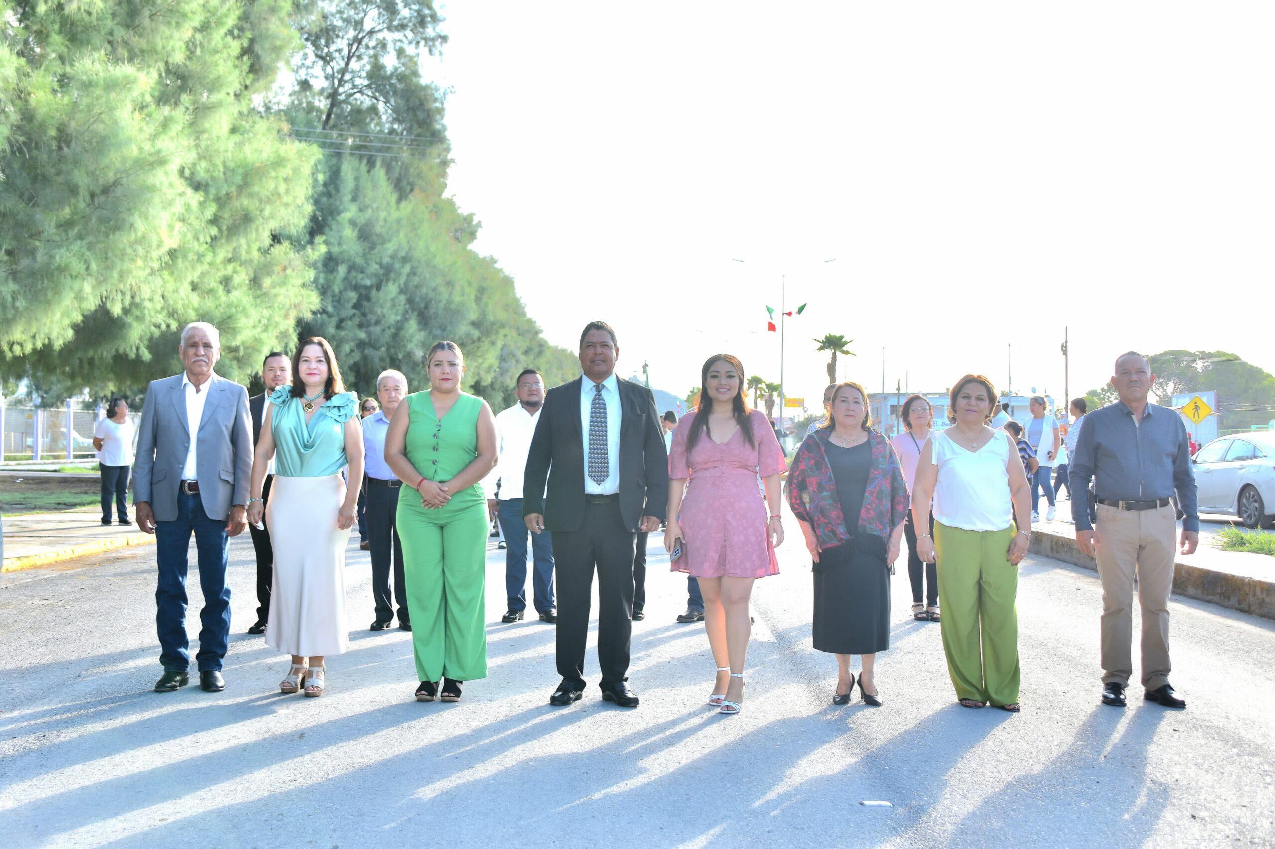  DESFILE DE INDEPENDENCIA RECORRE HISTORICAS CALLES DE  CUATRO CIÉNEGAS