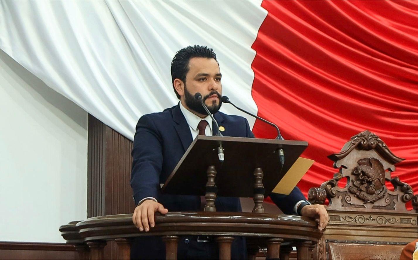 Promueve creación de nueva Secretaría