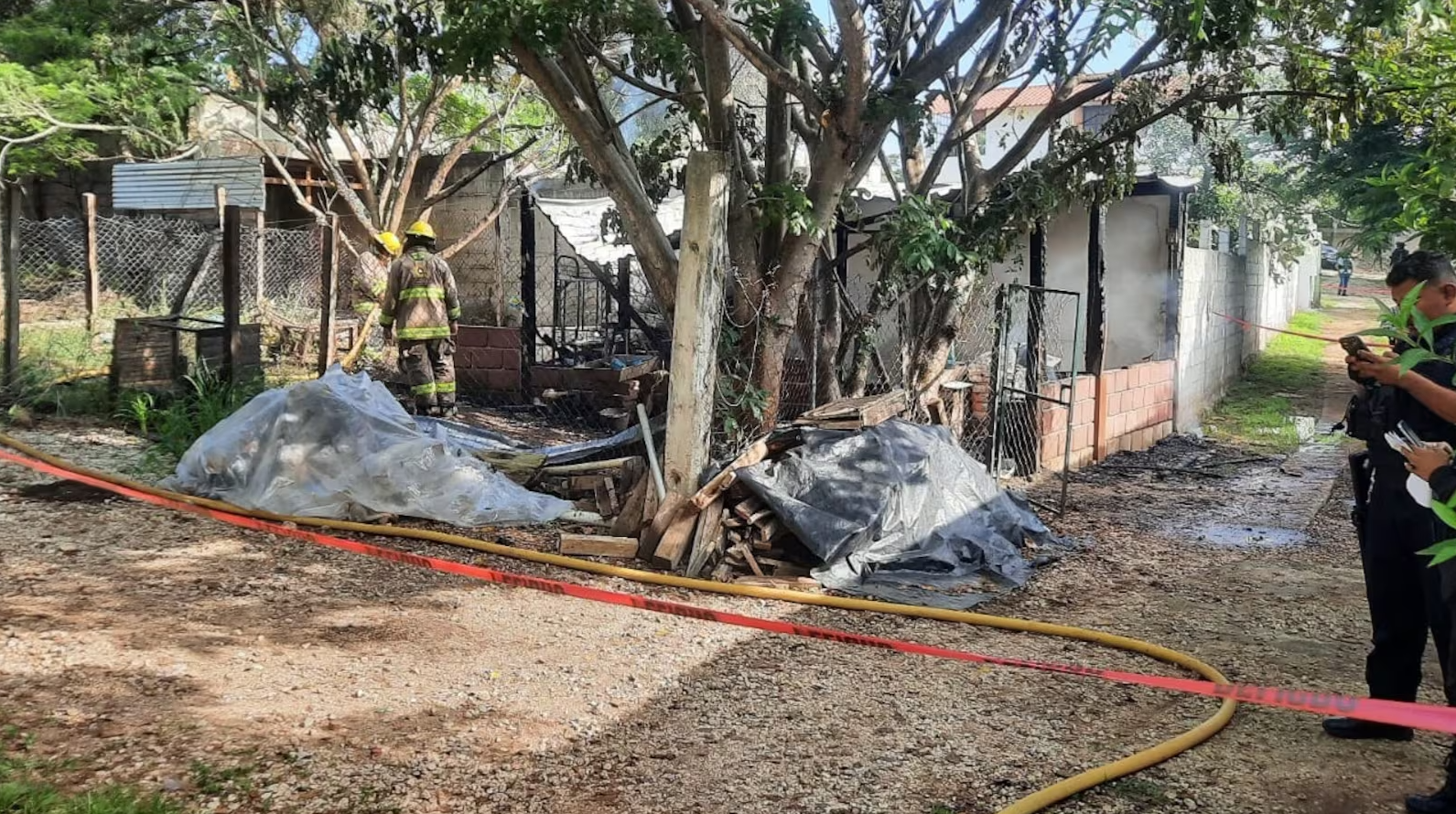 Chiapas: hallan a niña de 3 años calcinada en su casa; grupo armado rapta a su padre y luego incendia el lugar