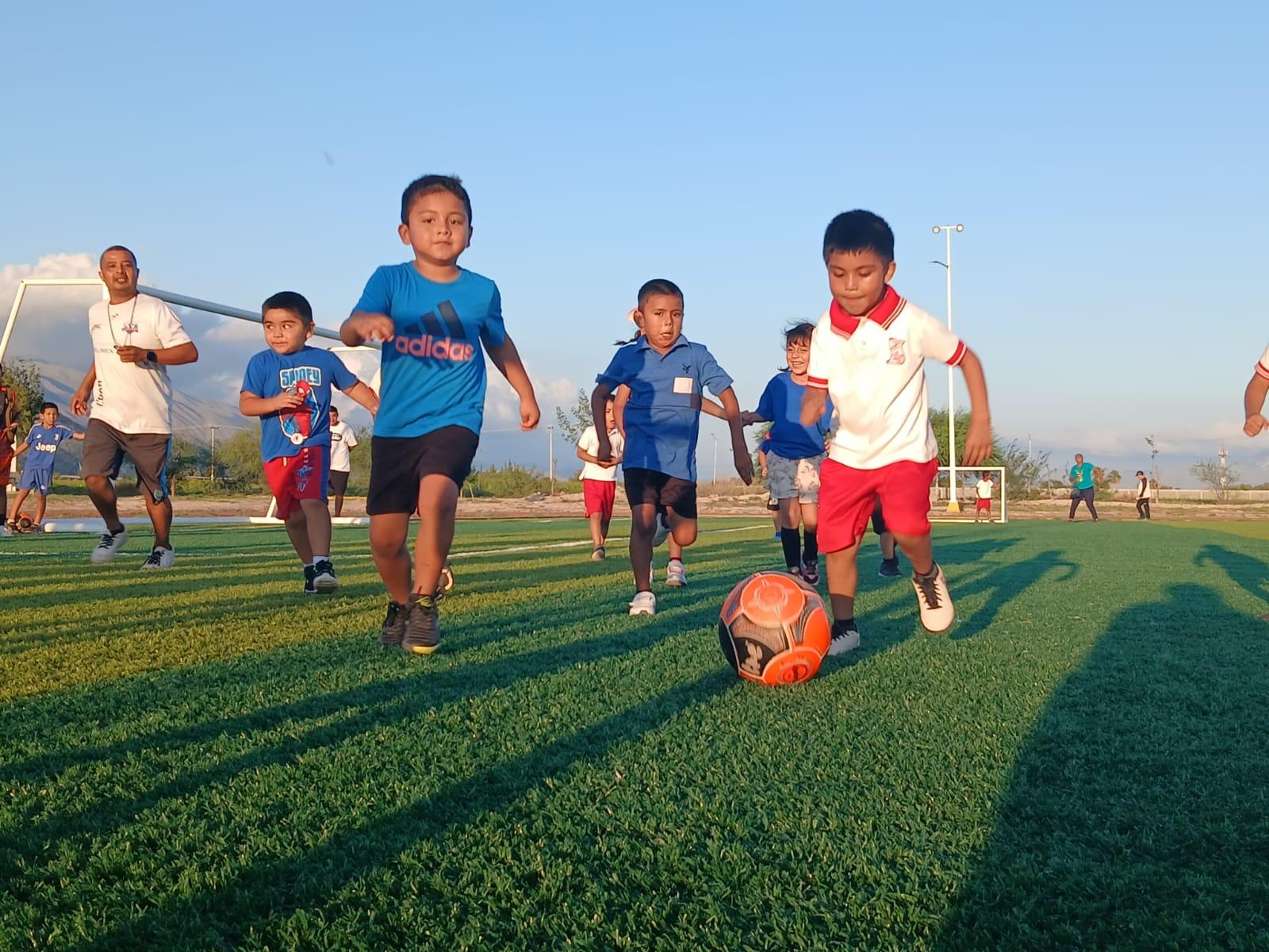 Inicia Torneo Futbol Infantil de Preescolar