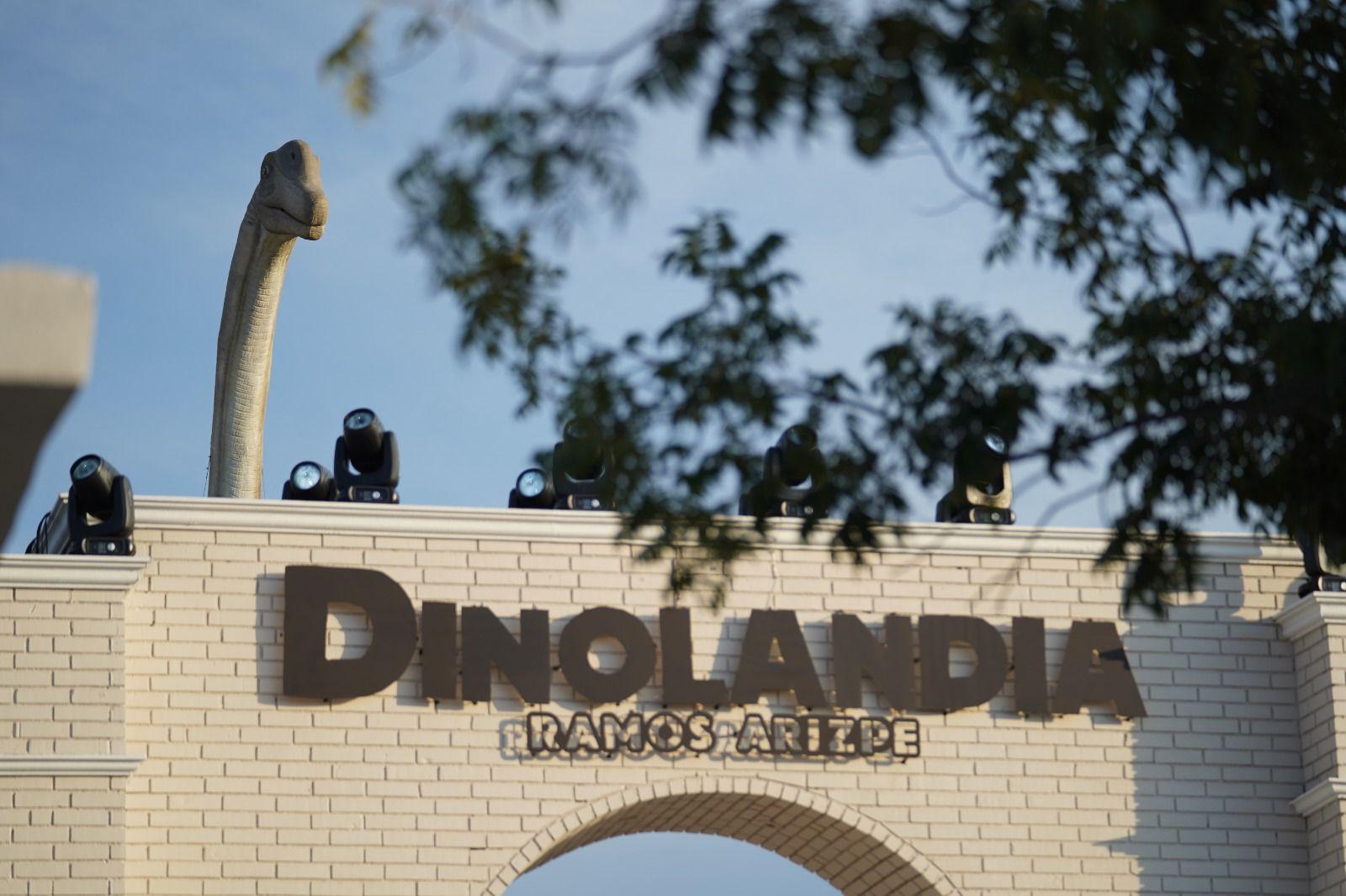 Festejan el primer año de “Dinolandia”
