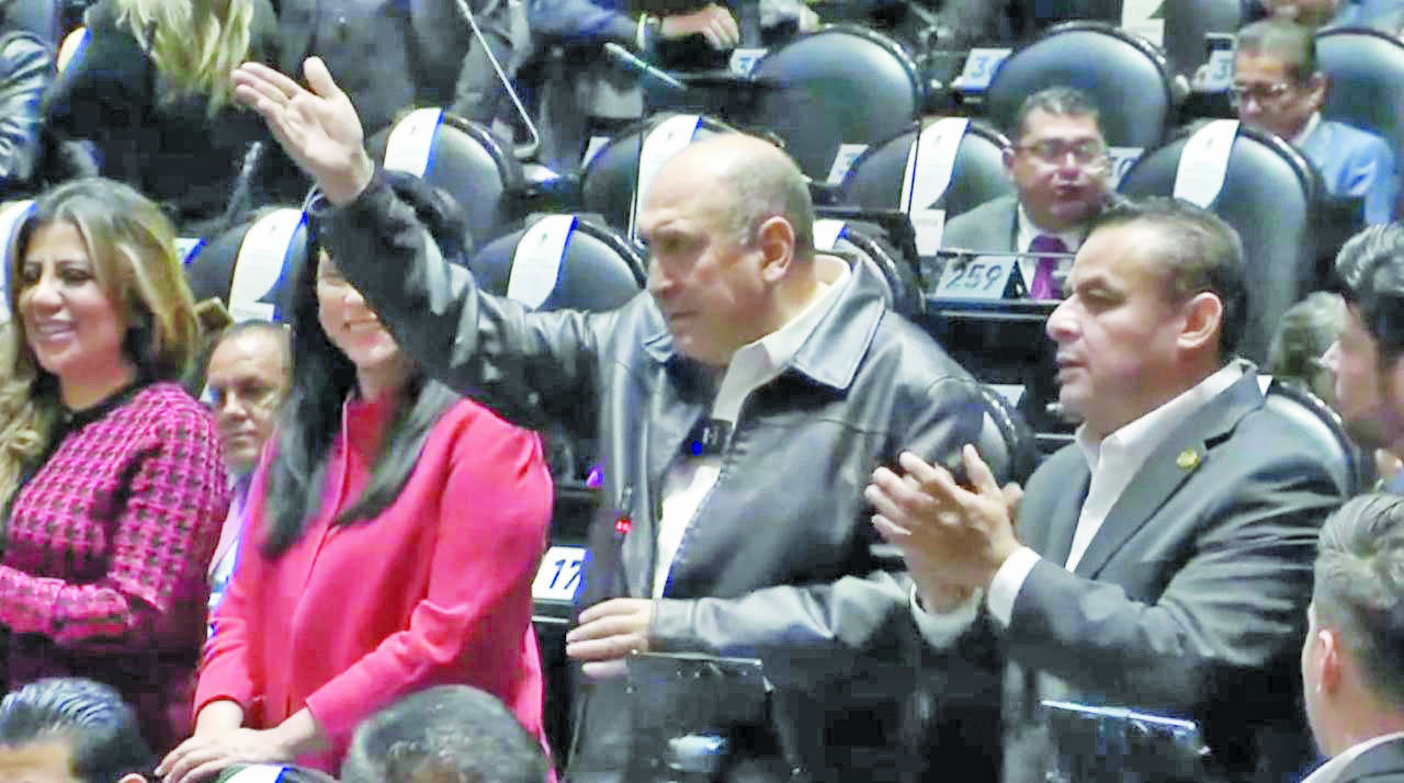 Abandonan diputados del PRI primera sesión