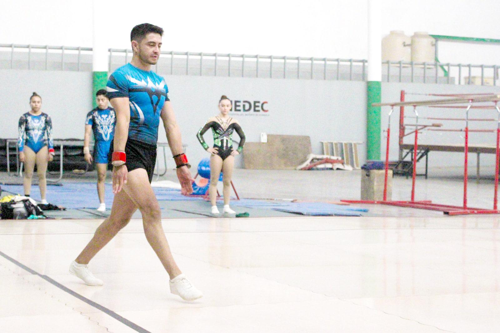 Listo Iván Veloz para Mundial de Gimnasia