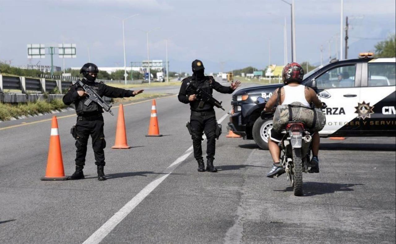 Capturan a banda de asalta traileros