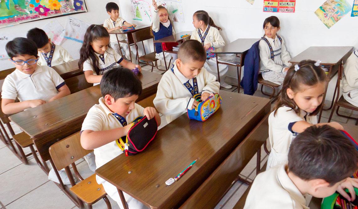 Analizan opción de megapuente escolar
