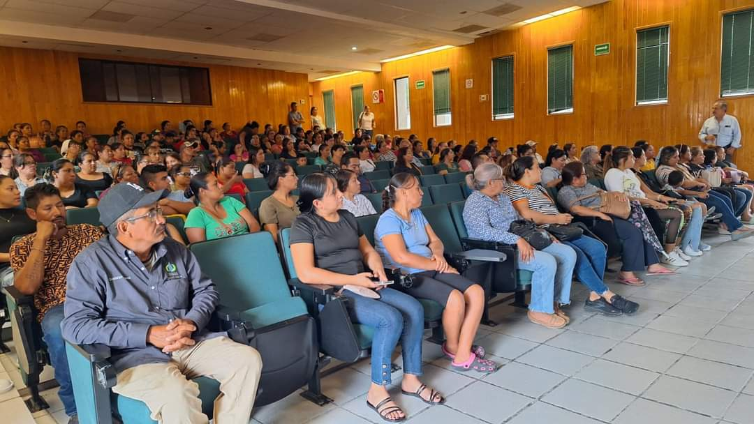 Refuerza Centro de Bachillerato Tecnológico Agropecuario No. 22 comunicación con padres de familia.