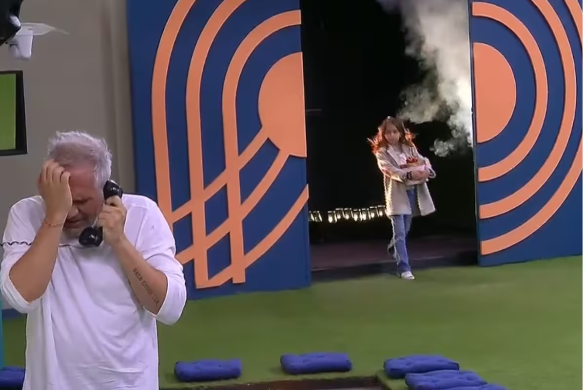 Arath de la Torre recibe la visita de su hija en La Casa de los Famosos