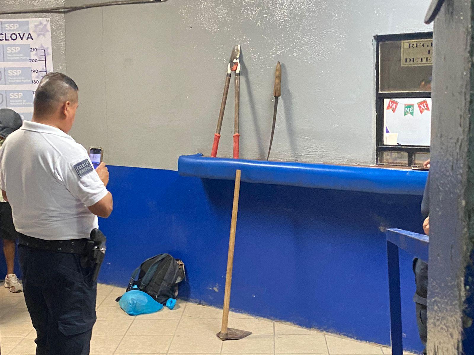 Lo detiene Policía con su herramienta