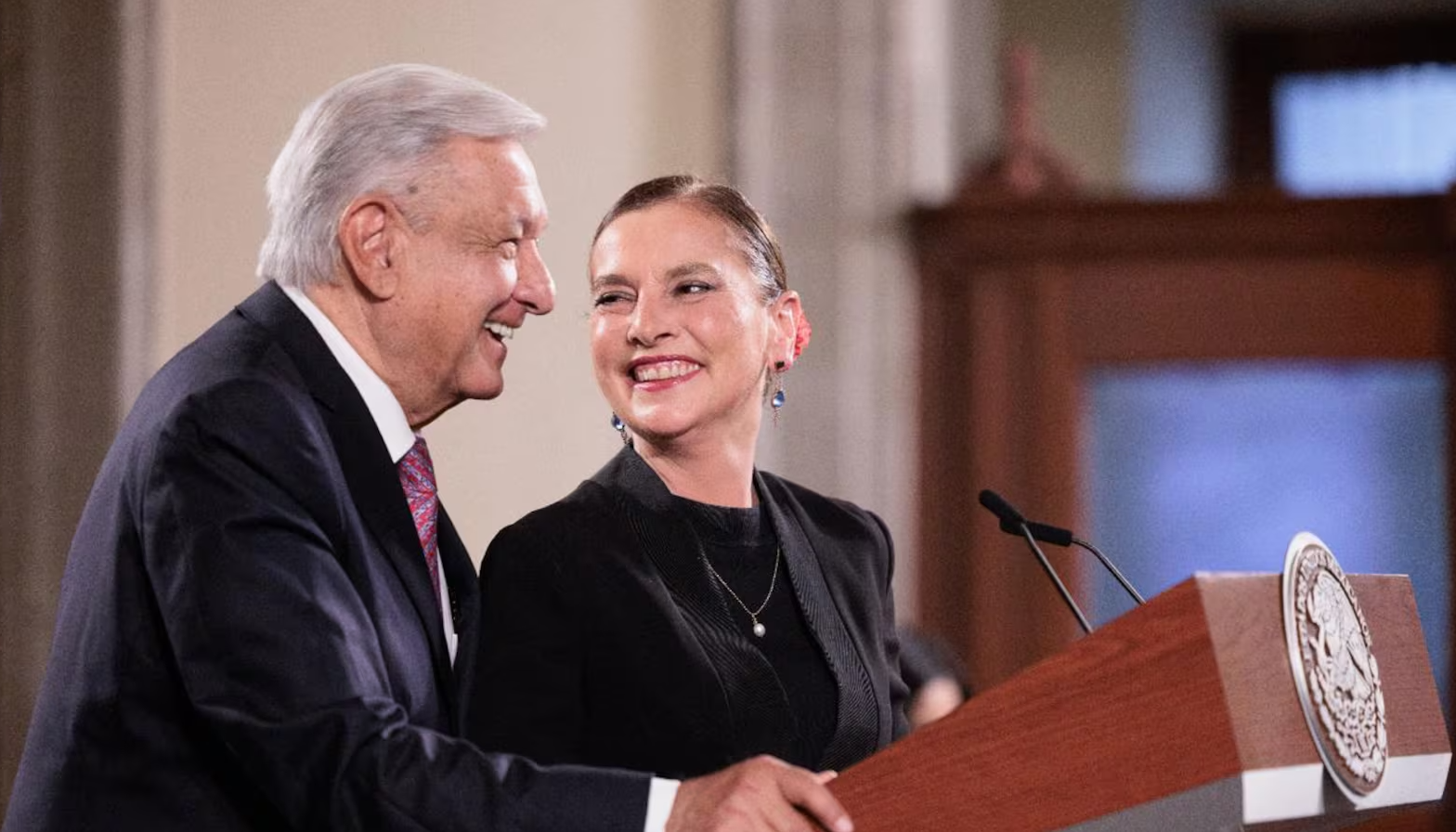 ‘Mi esposo merece ir a donde quiera irse’: Beatriz Gutiérrez Müller explica por qué no se irá a Palenque con AMLO