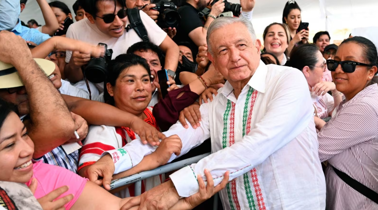 ‘Ya no puedo forzar más a mi pobre corazón’: AMLO reitera que se retirará y pide no ser molestado