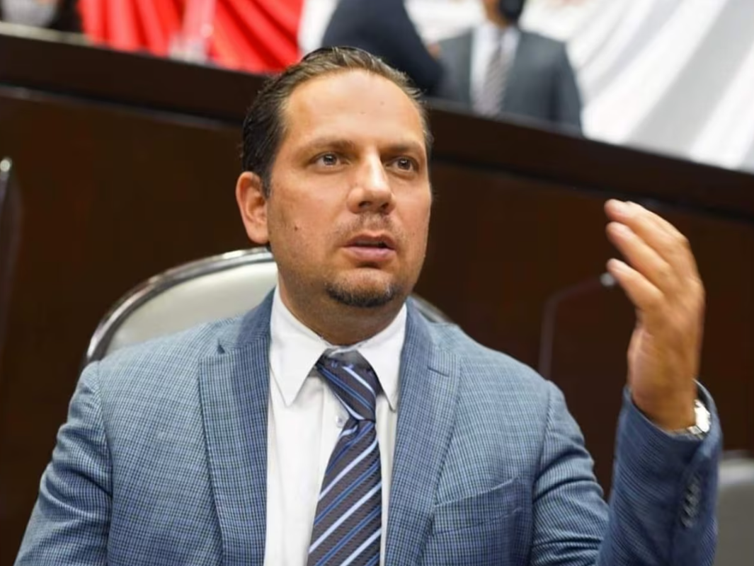 ¿Alejandro Carvajal ‘se rebela’ a Morena? Explica su voto en abstención de la supremacía constitucional