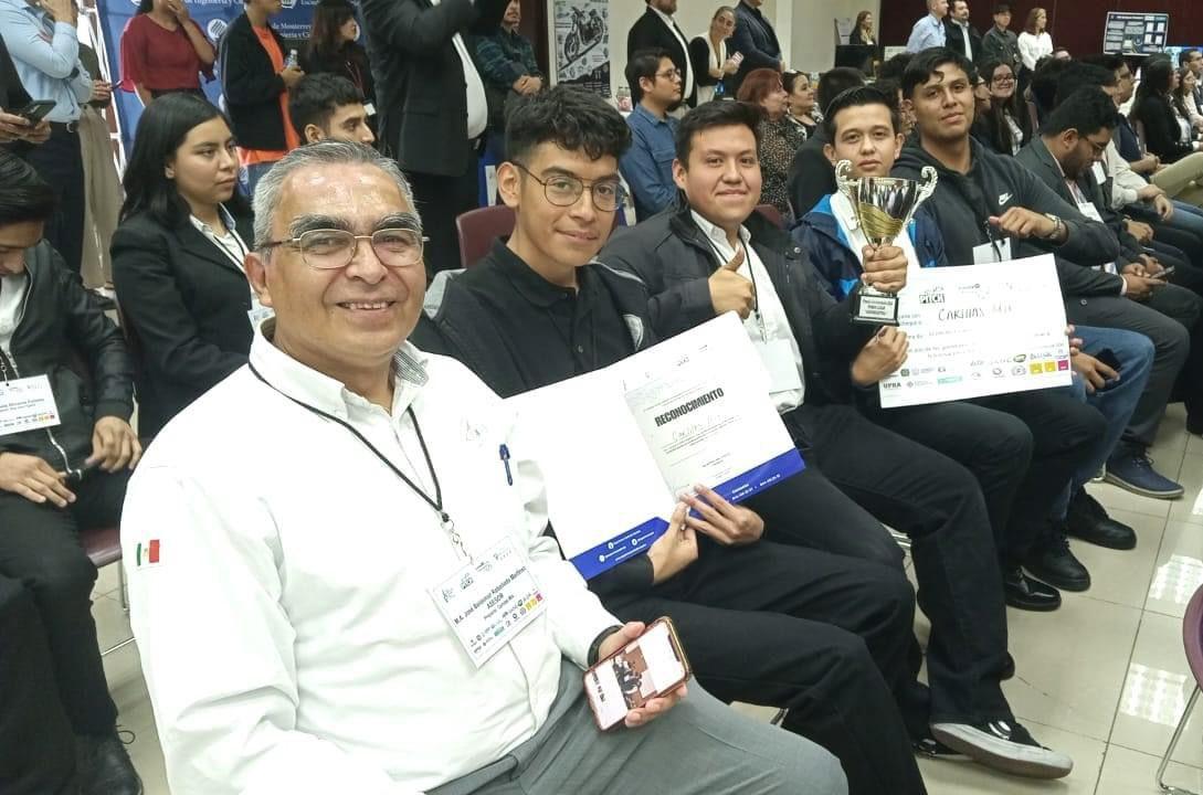 Ganan alumnos de UTC Premio a la Innovación