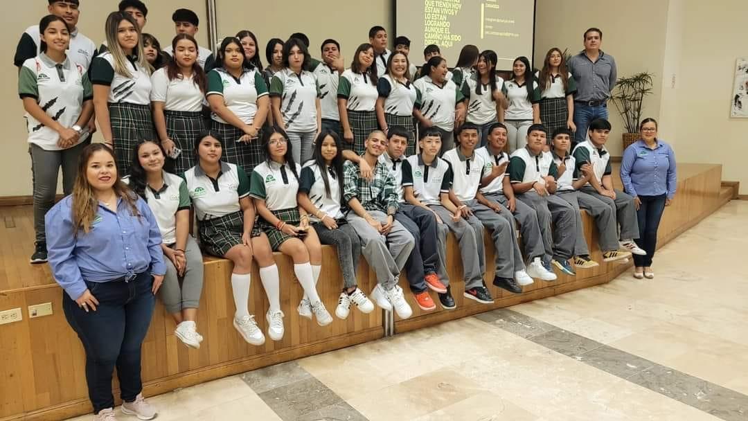 Logran reducir la deserción escolar
