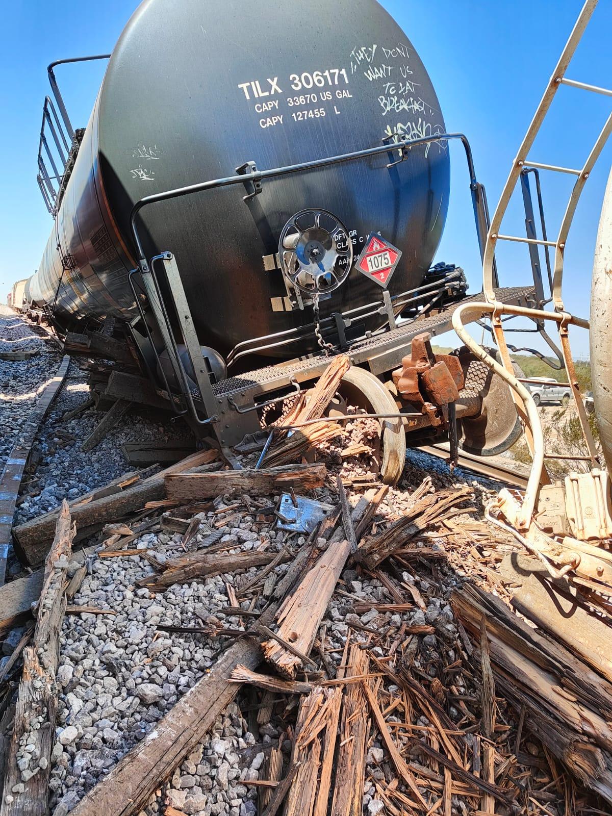 Descarrila tren con Gas LP en Parras