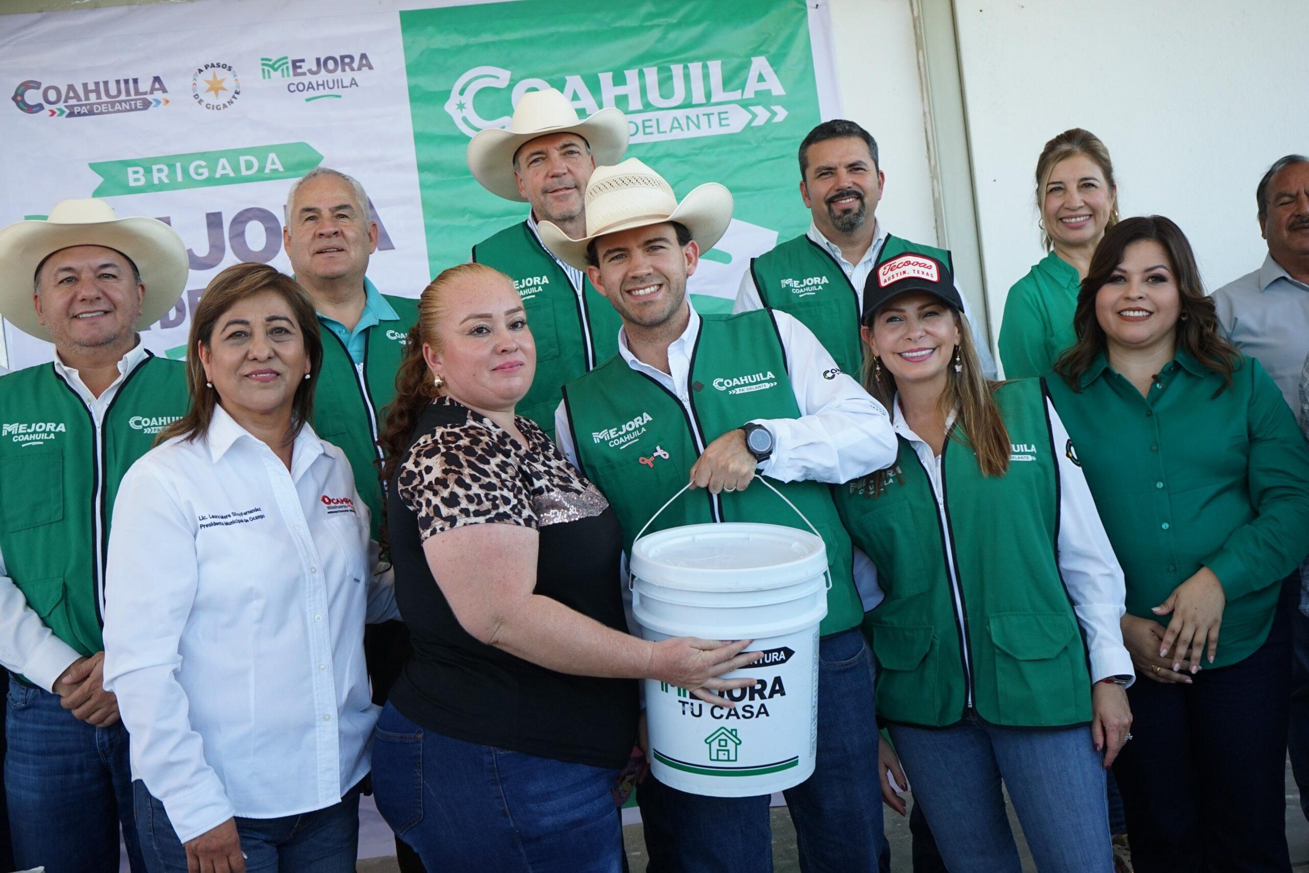 Con Mejora Coahuila Acerca Manolo servicios en comunidades lejanas