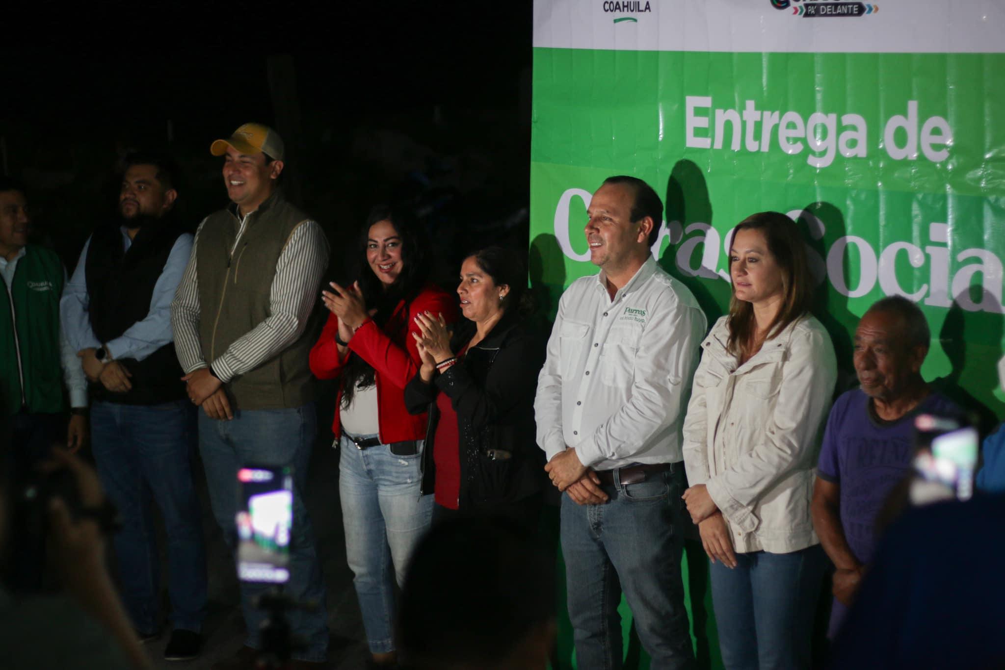 Entrega Orozco obra de alumbrado público