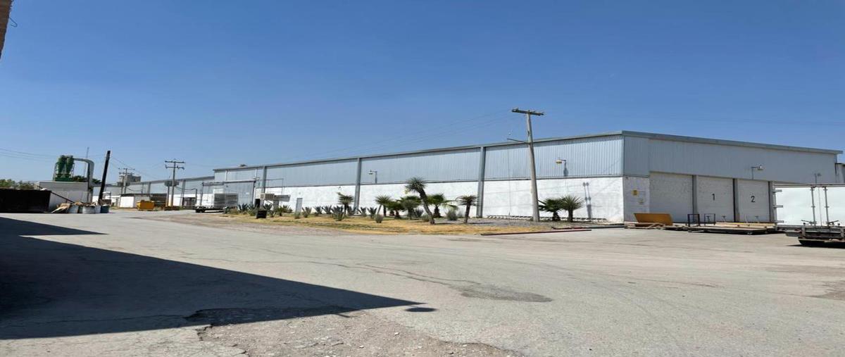 Pega escasez de acero a las naves industriales