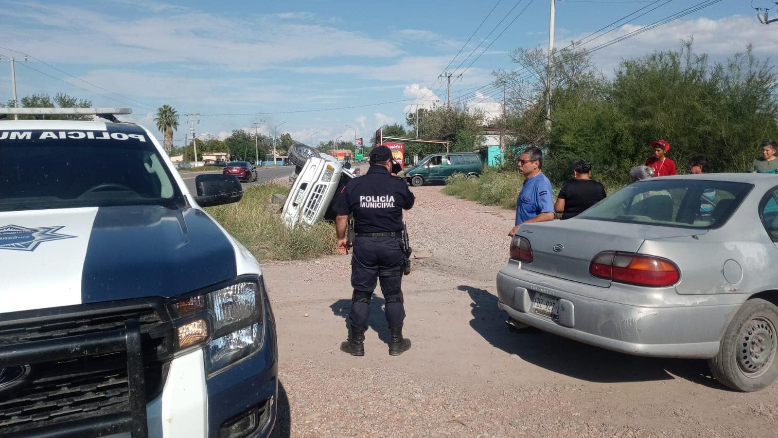 Aparatosa volcadura se registra en Palaú