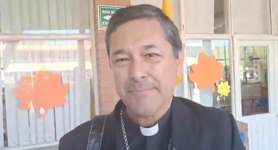 Convive Obispocon los jóvenes