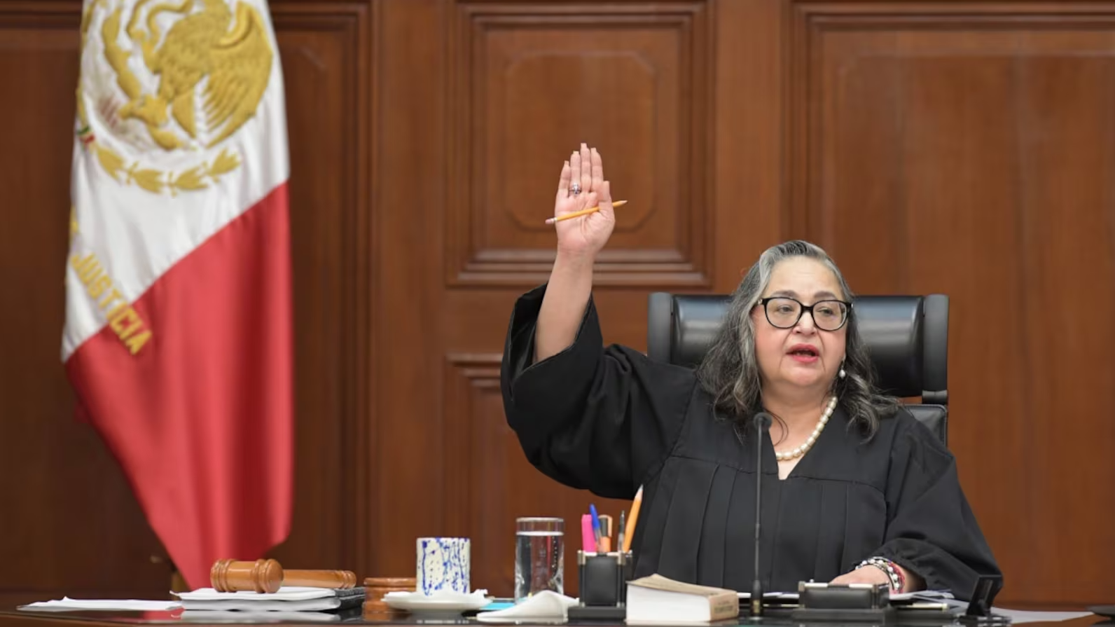 Pleno de la Corte admite consulta a trámite contra reforma judicial
