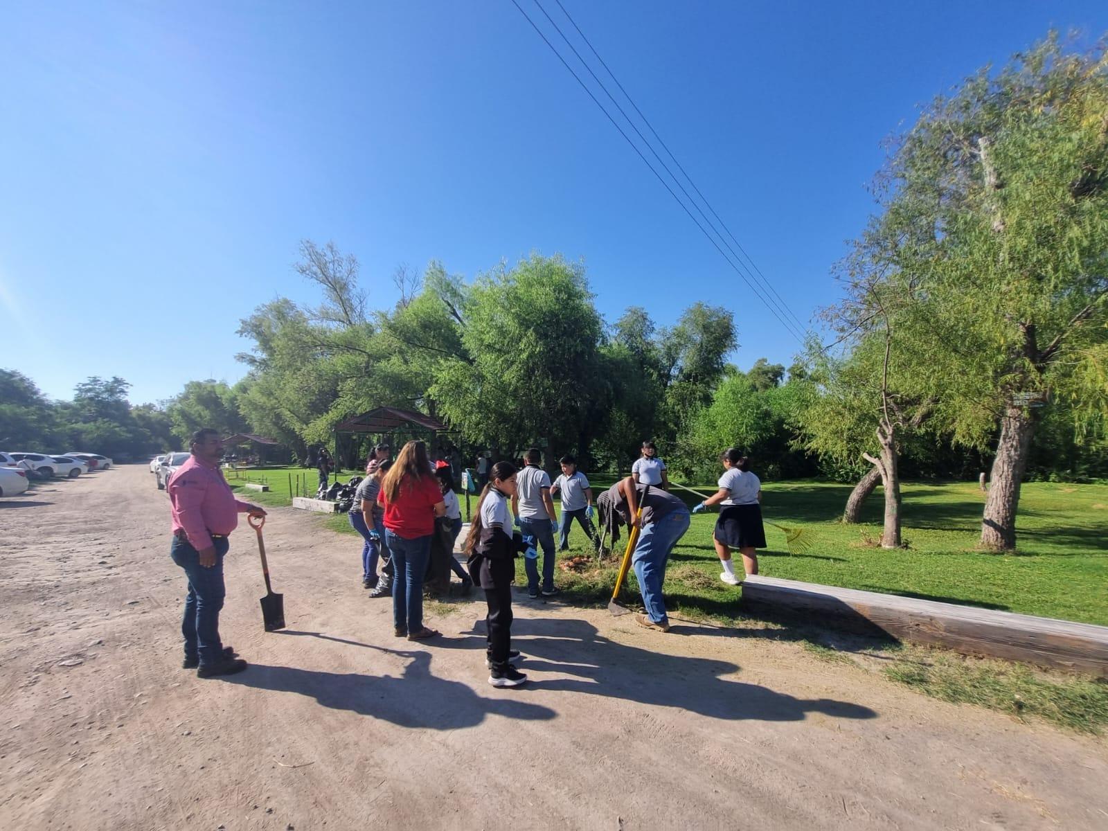 Participan estudiantes en las actividades del Rio Sabinas