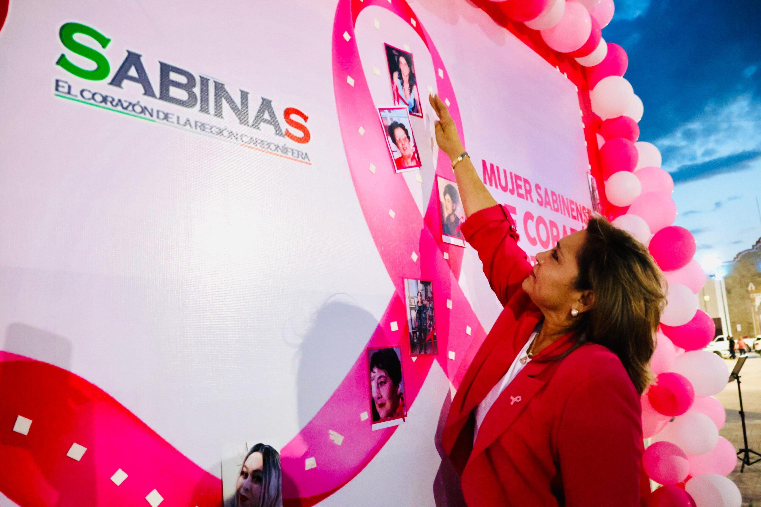 Reconocen a mujeres que han enfrentado al cáncer