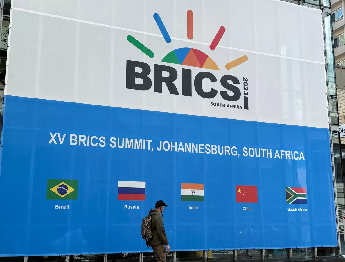 Sheinbaum descarta acercamiento con el BRICS; la fortaleza es el TMEC, afirma