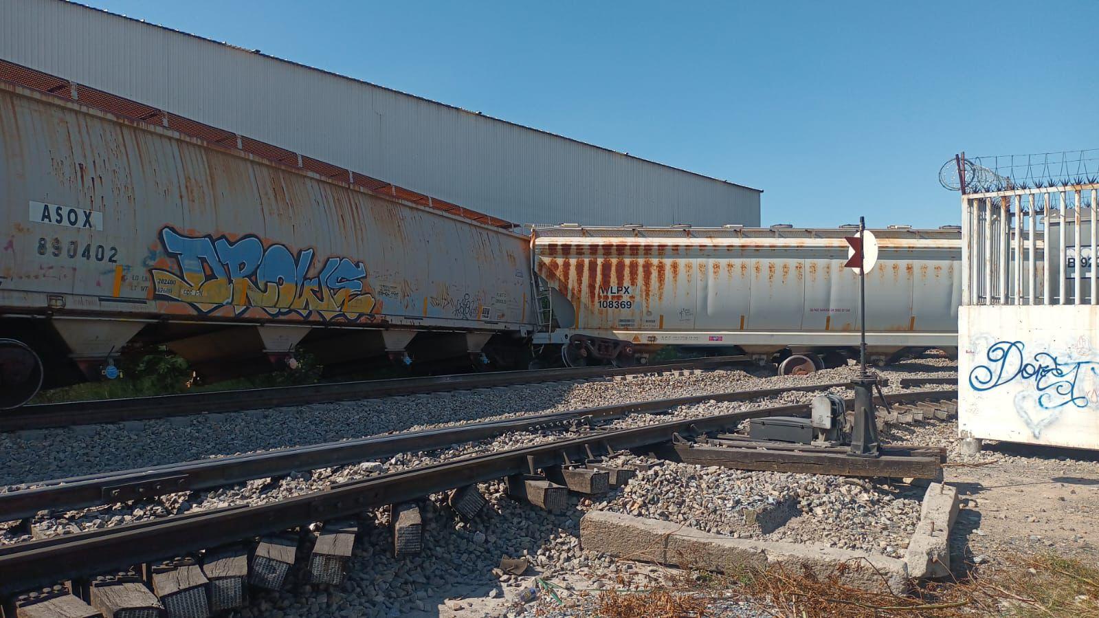 Accidente ferroviario; descarrilan 9 vagones
