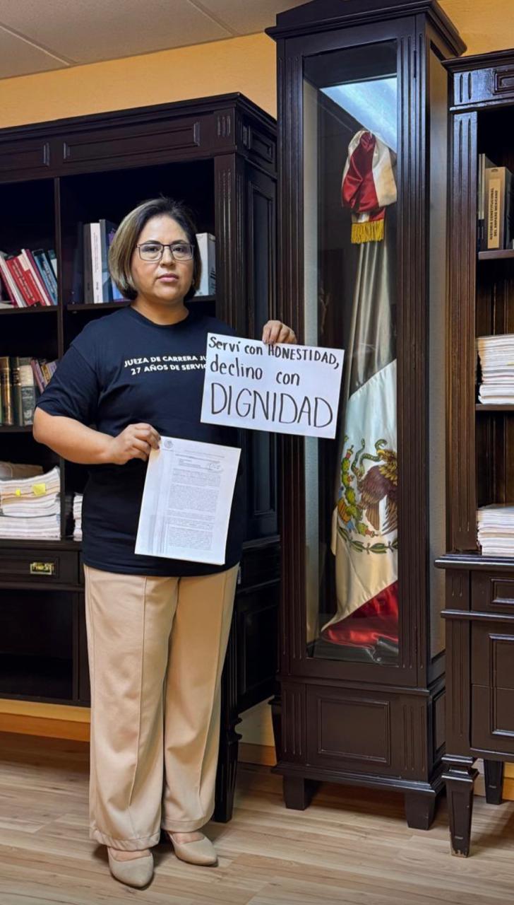 Formaliza su declinación titular de Juzgado cuarto