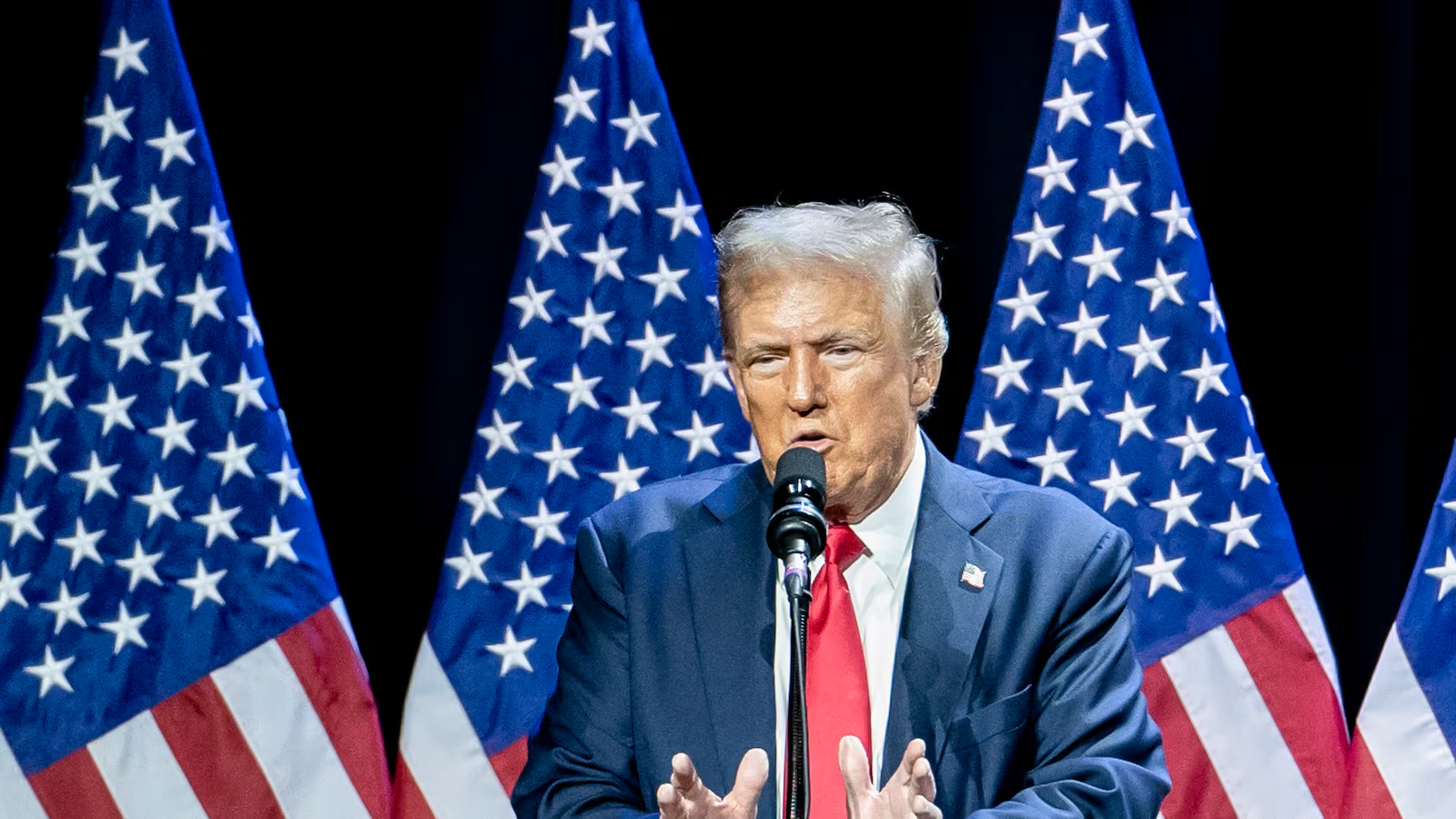 Hackers chinos atacaron teléfonos usados por Trump y JD Vance, según The New York Times