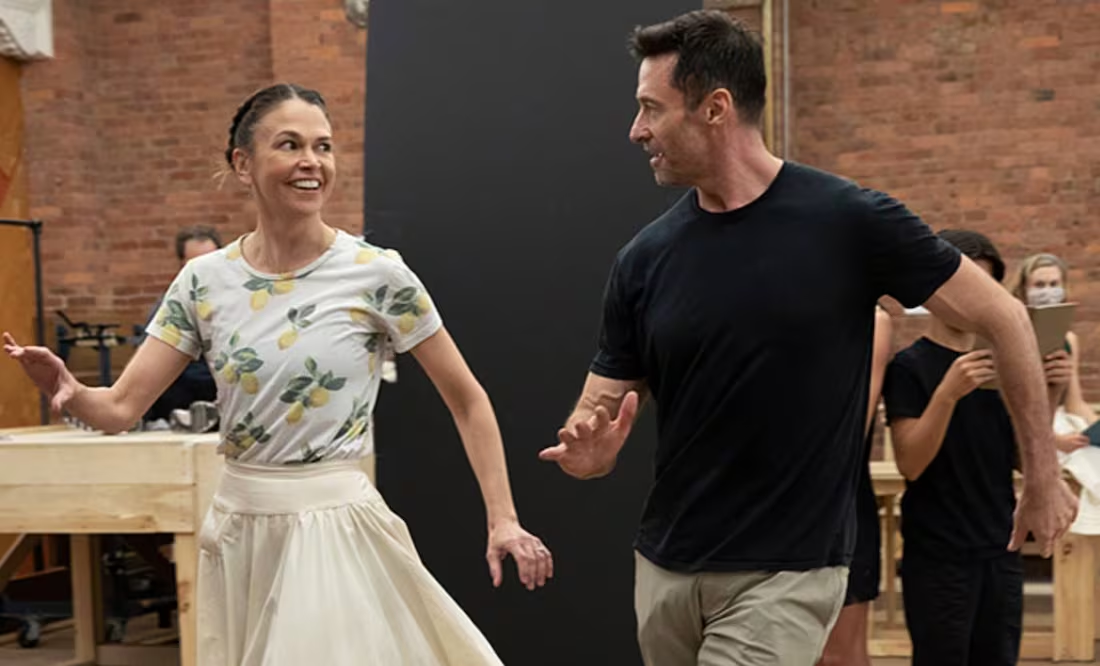 ¿Romance entre Hugh Jackman y Sutton Foster?
