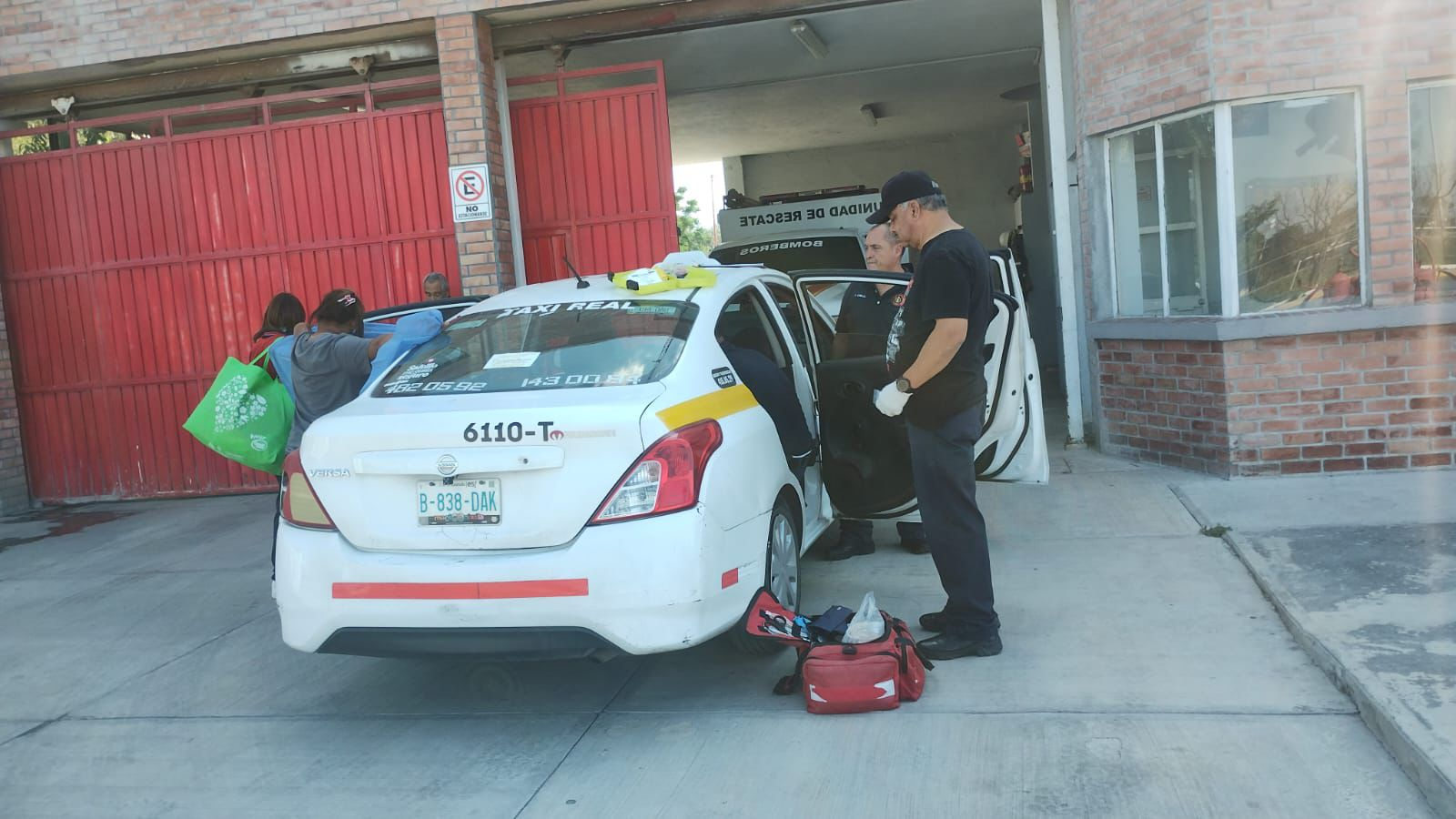 Atienden Bomberos parto en la estación sur