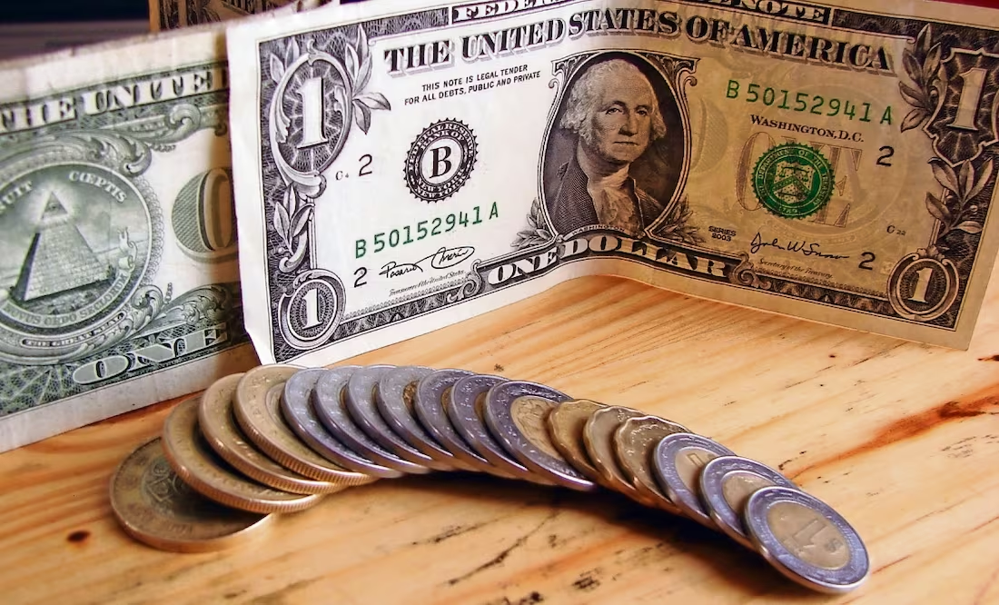 Precio del dólar hoy 8 de Octubre de 2024