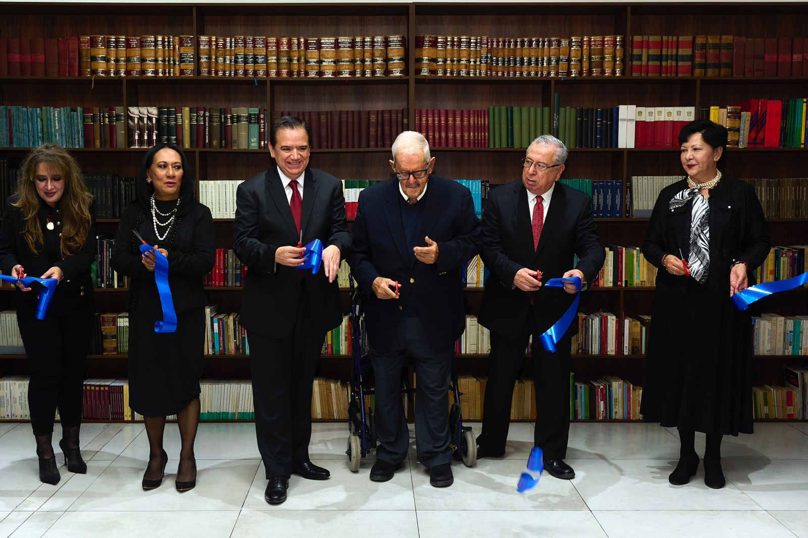 Enriquece Tribunal de Justicia acervo jurídico