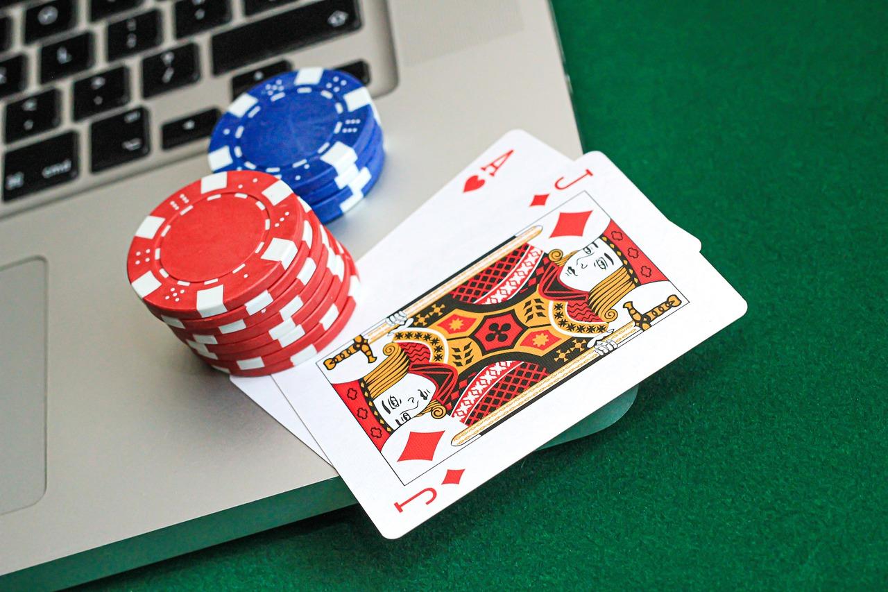 Casinos online y deportes electrónicos: nuevas oportunidades de interacción y apuestas