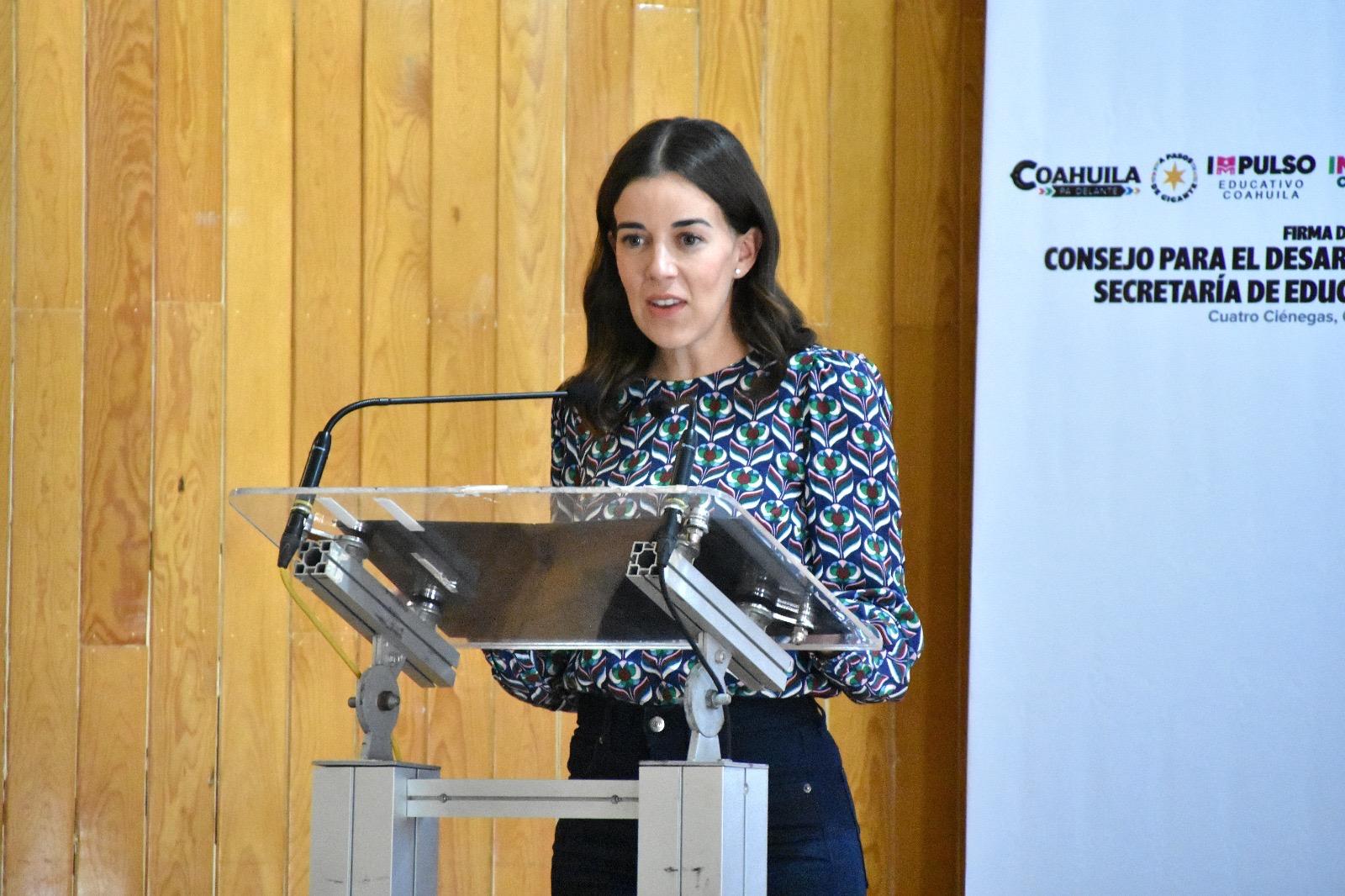 Firman Convenio por la Educación en 4-C