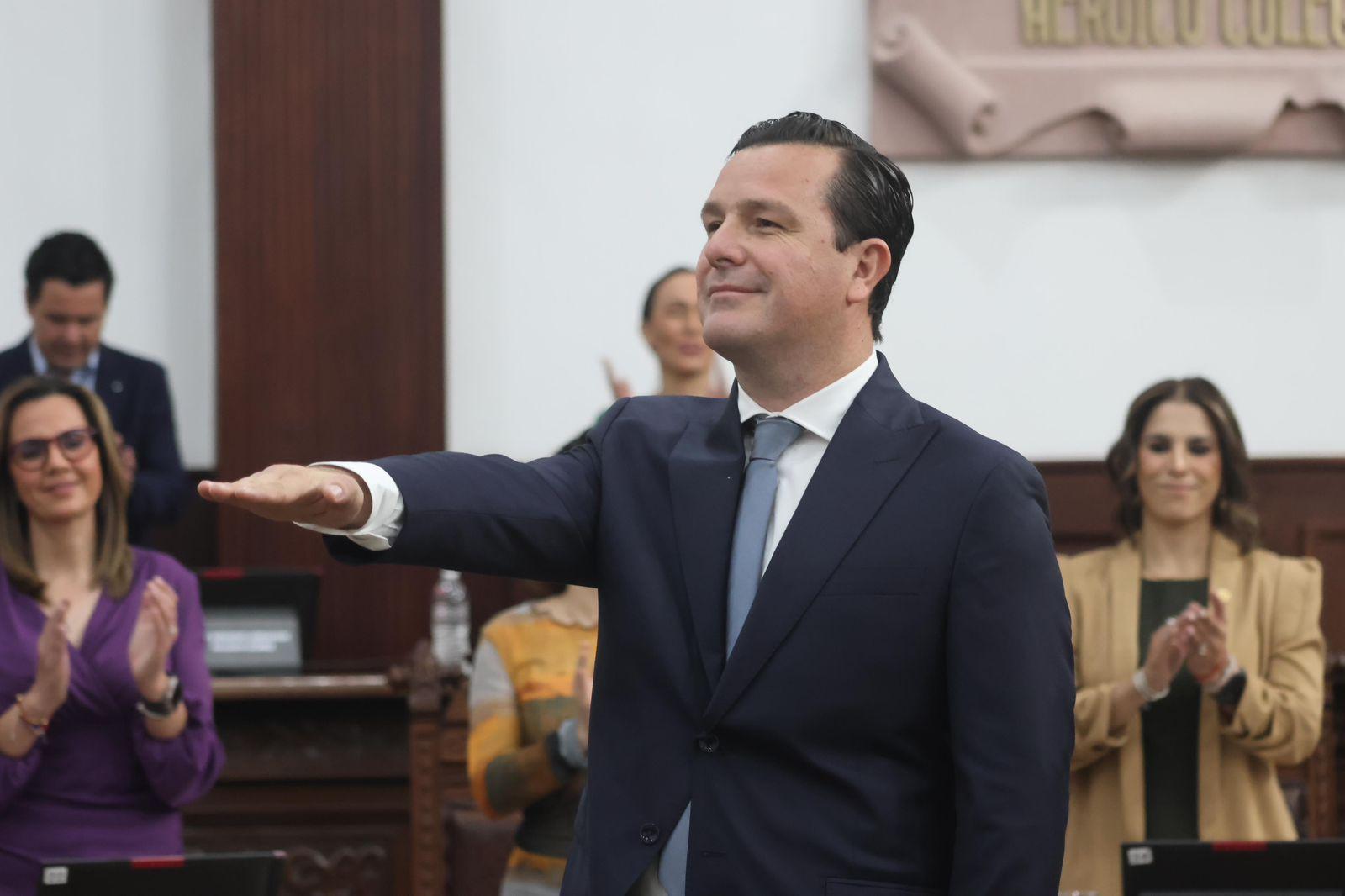 Aprueba Congreso a Fernández para FGE