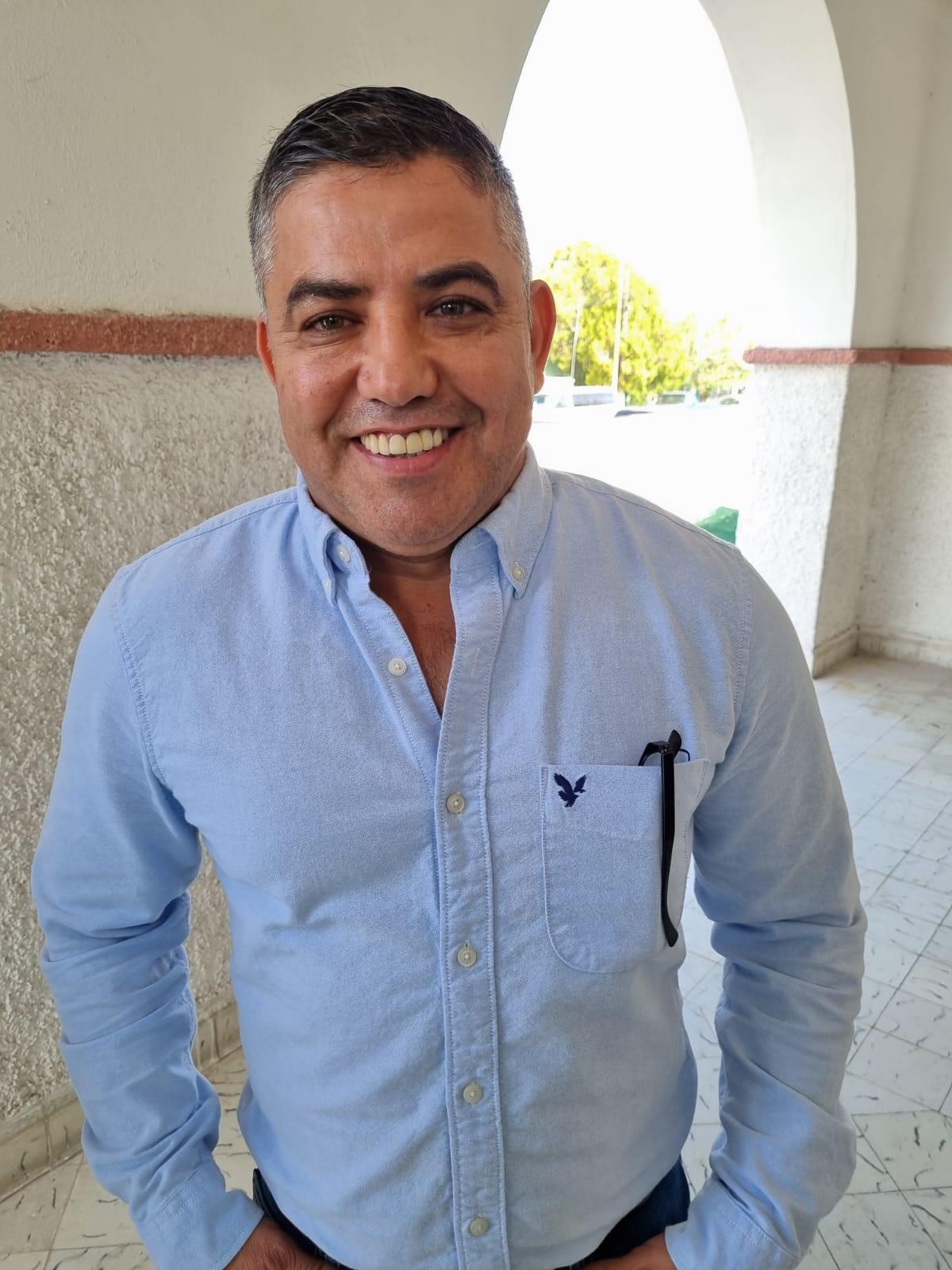Confirma Chano a tres colaboradores