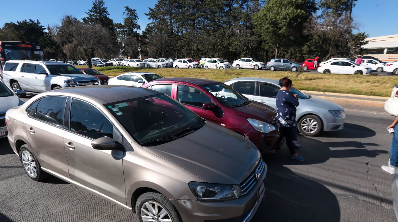 Choque en la México-Querétaro provoca 25 kilómetros de tráfico: Es el ‘estacionamiento’ más grande del mundo