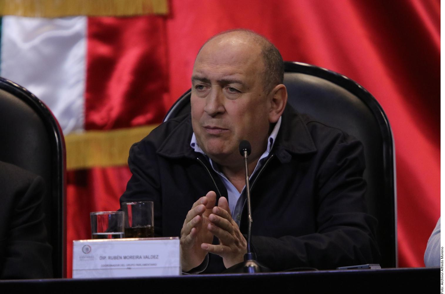 Critican la adhesión de ex priista a Morena
