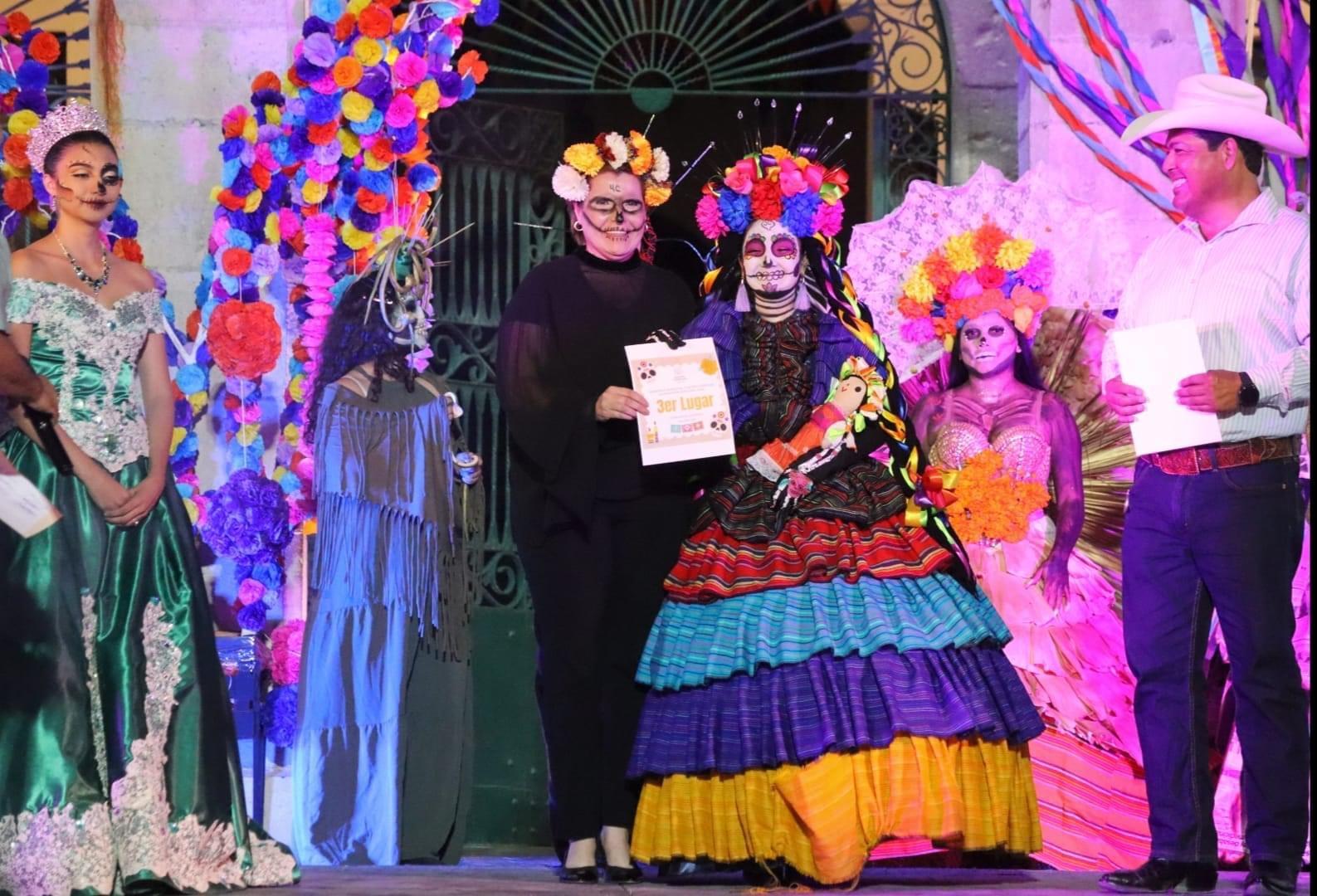 PREMIAN A INNOVADORES DE CATRINAS Y CATRINES EN 4-C