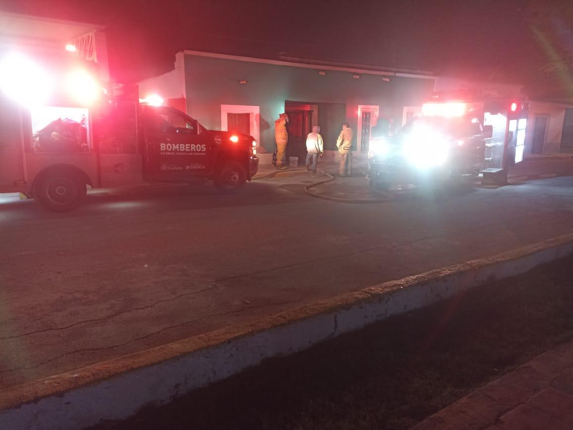 Rescata PC de Abasolo a familia de voraz incendio