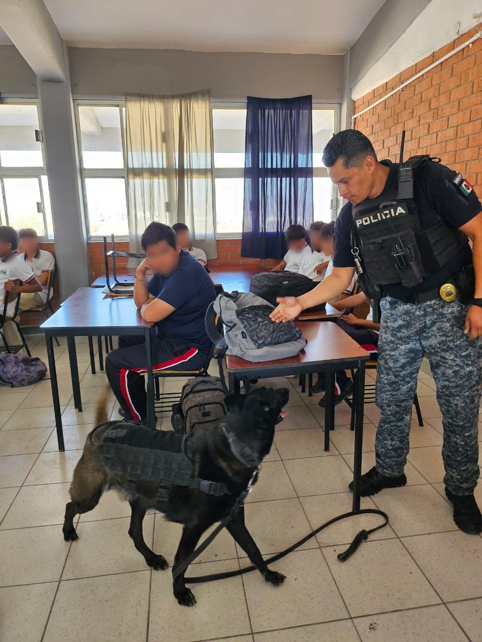 Operativo Mochila en Cecytec Ramos Arizpe