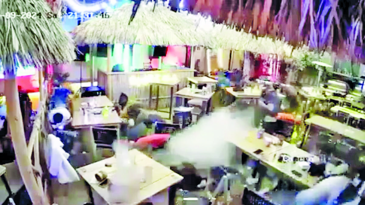 Terror en Querétaro; asesinan a 10 en bar