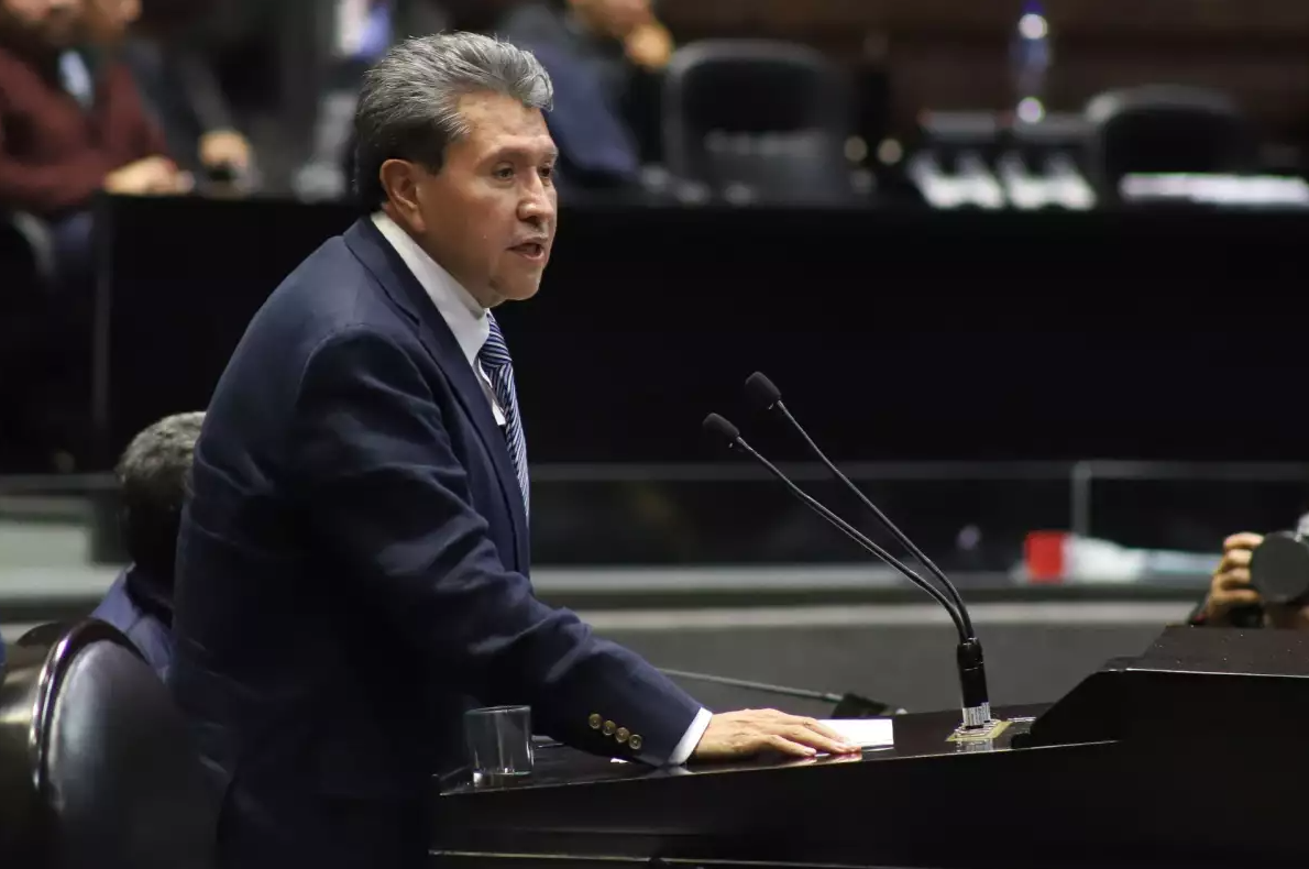 Monreal ofrece ‘cirugía mayor’ para corregir Presupuesto 2025