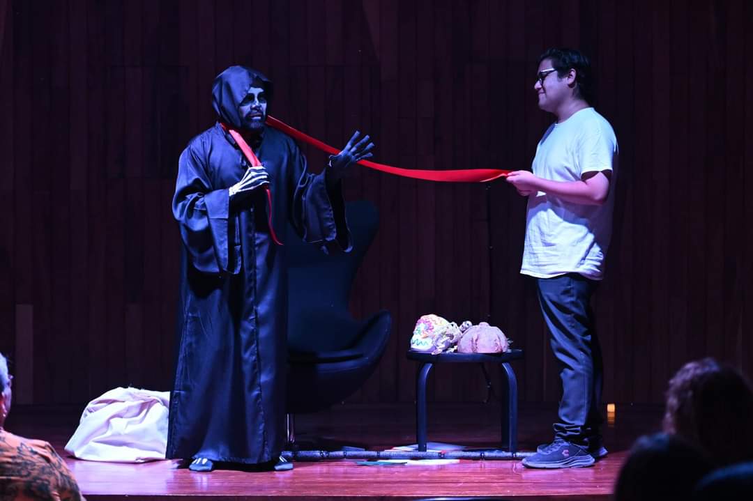 Busca gremio actoral hacer resurgir el teatro