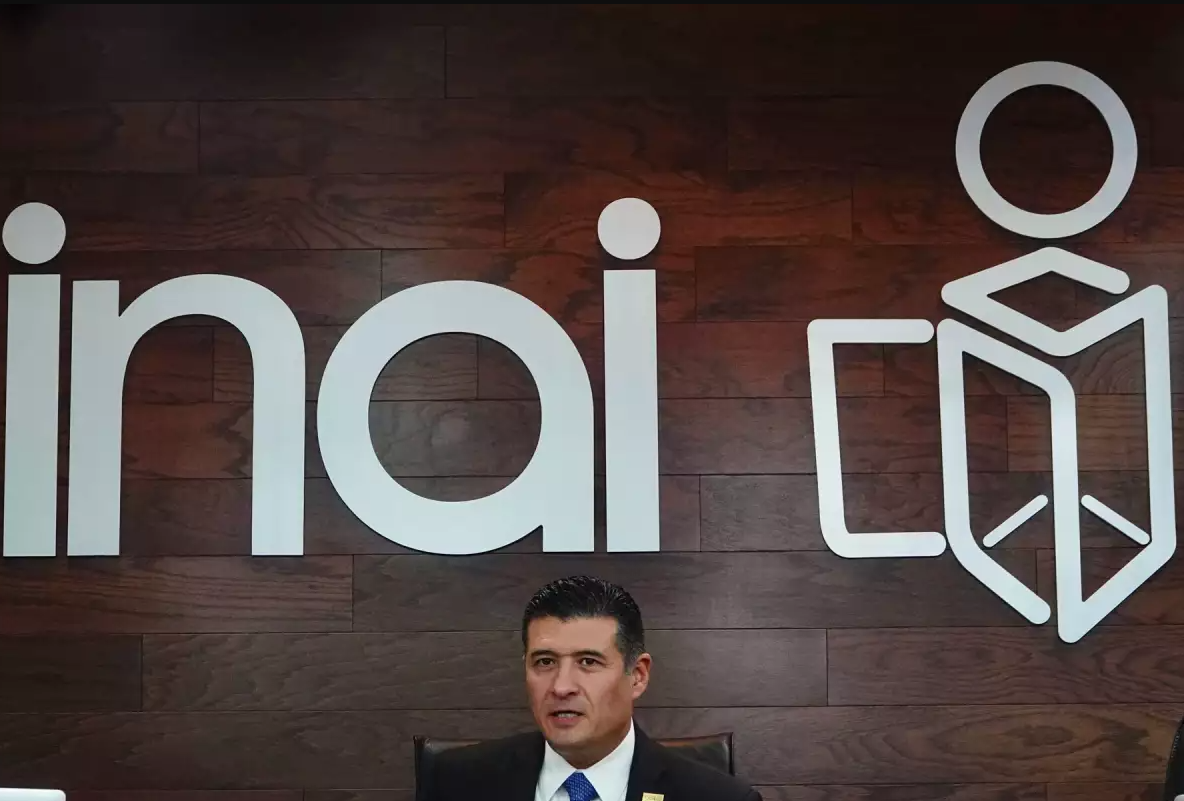 Para no desaparecer, el INAI ofrece recorte de 334 mdp y hacerse chiquito