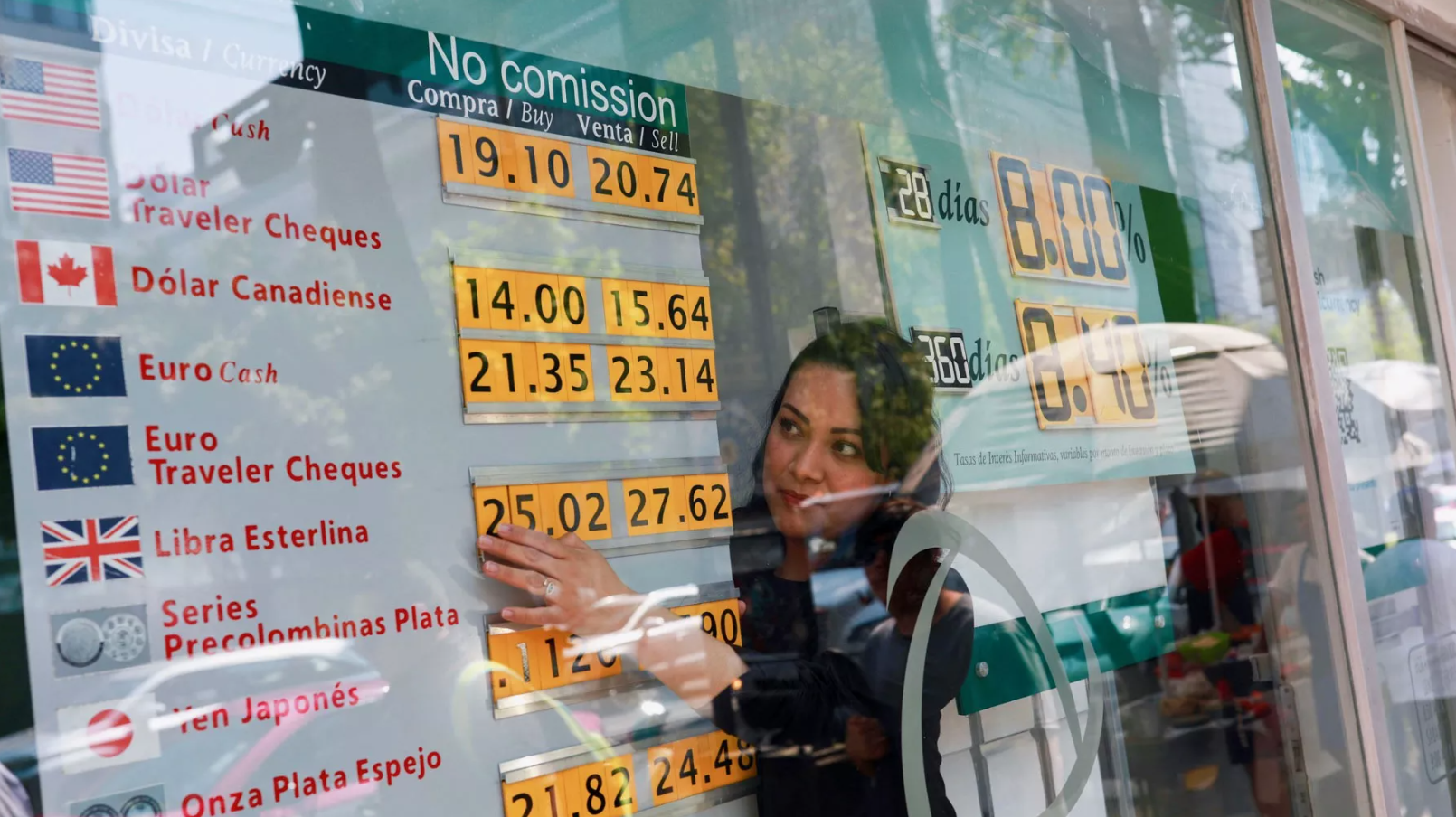 Peso se deprecia tras amenaza de aranceles de Trump
