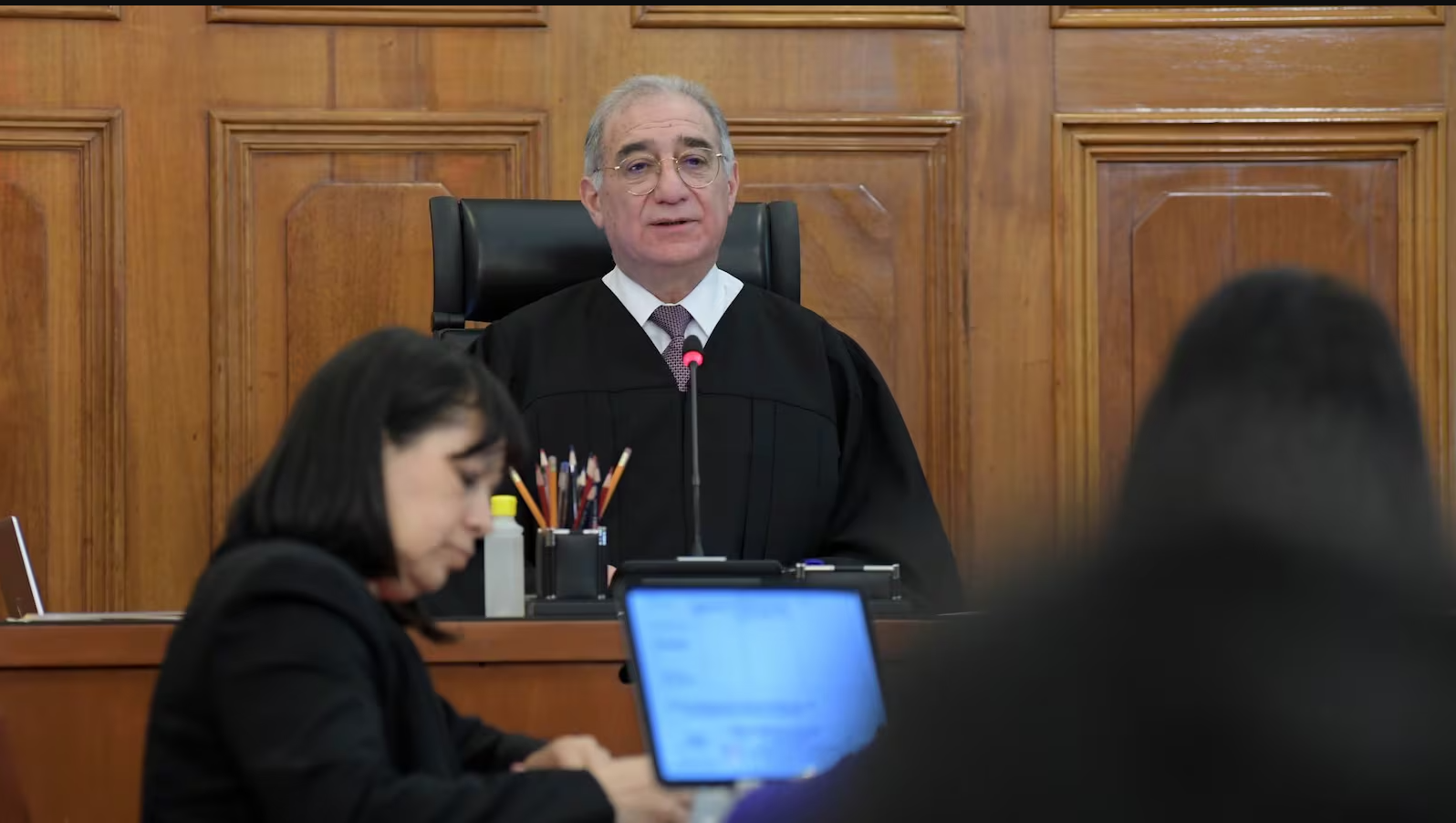 ¿Morena amenazó a Pérez Dayán? Trabajadores del PJ lo investigan tras voto a favor de reforma judicial